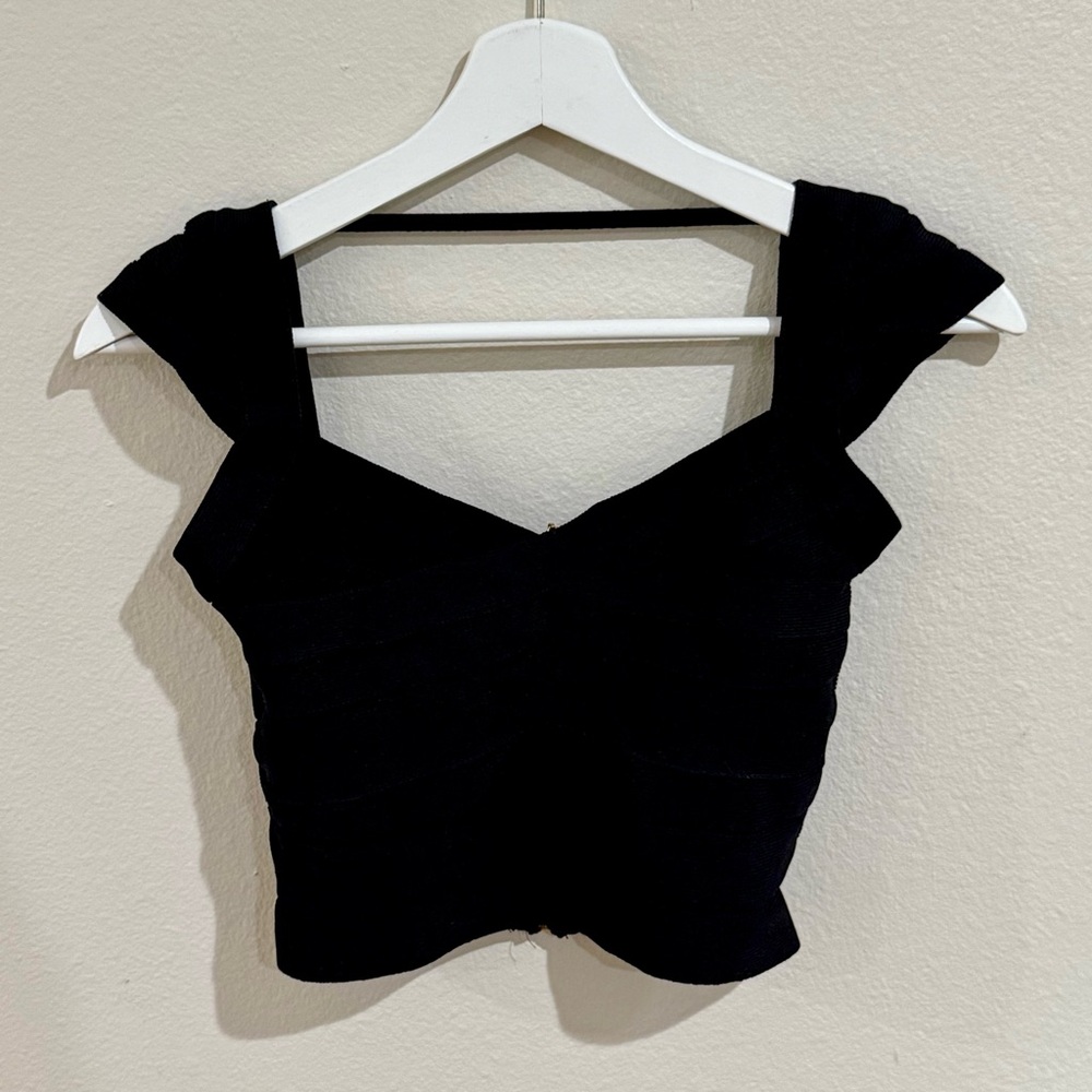 Chic Black Sleeveless Bustier Crop Top